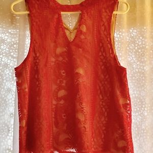 Red lace sleeveless too